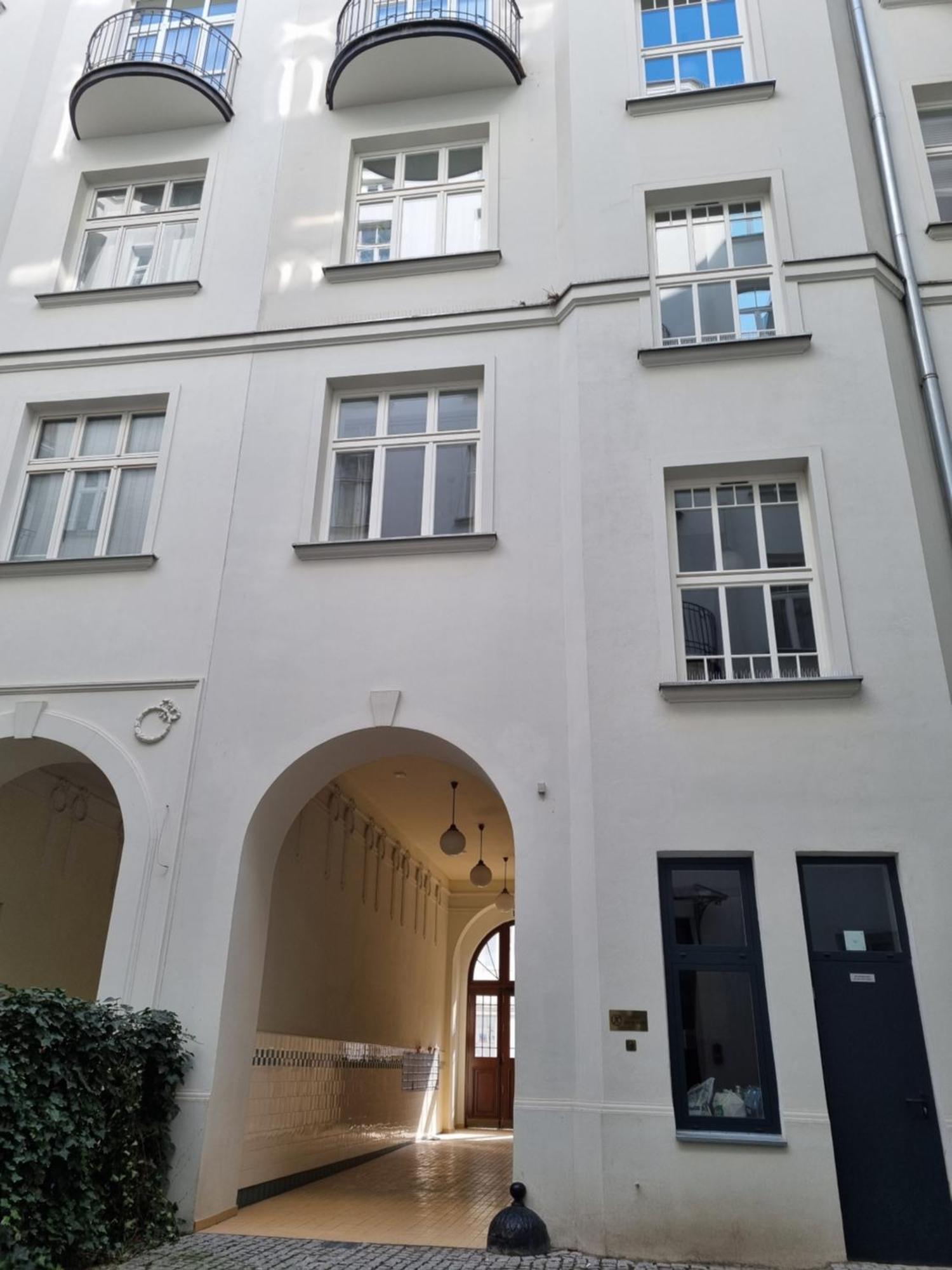 Apartment Nowogrodzka 6a 23 *