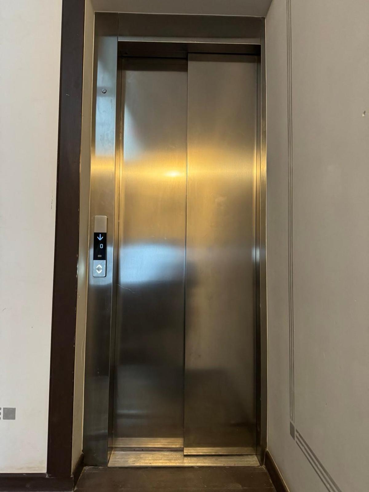 Nowogrodzka 6a 23 * Warszawa
